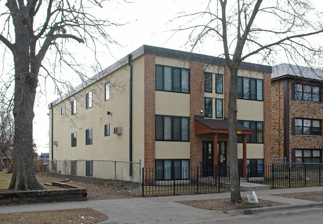 2813 Pillsbury Ave in Minneapolis, MN - Building Photo - Building Photo