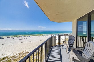 9850 S Thomas Dr in Panama City Beach, FL - Building Photo - Building Photo