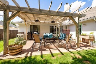 16303 Lone Wolf Dr in Leander, TX - Building Photo - Building Photo