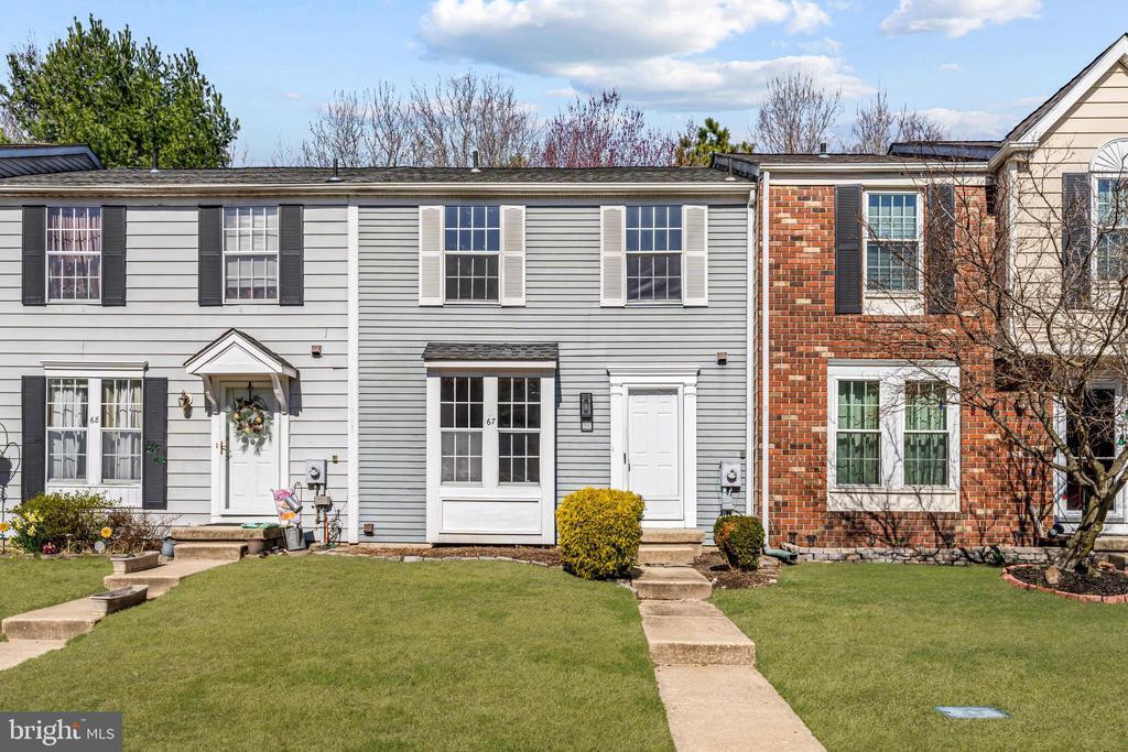 67 Dorchester Cir in Evesham, NJ - Building Photo