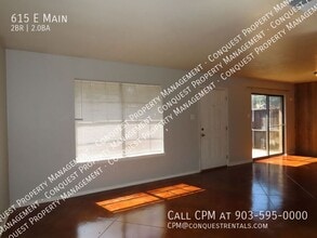 615 E Main St in Whitehouse, TX - Building Photo - Building Photo