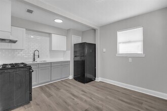 3613 Crane St in Houston, TX - Building Photo - Building Photo