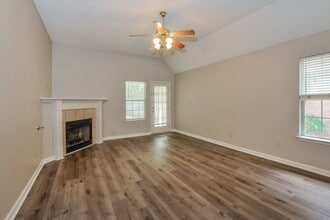 8408 Cross Point Dr in Olive Branch, MS - Building Photo - Building Photo