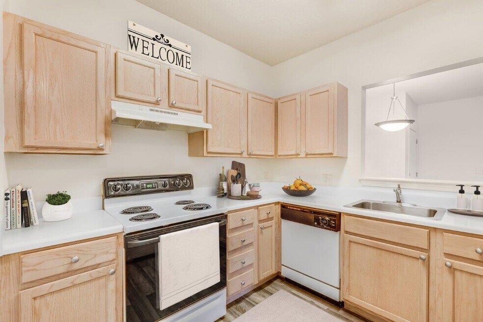 Bear Hill Village Apartments and Nearby Cumberland Apartments For Rent