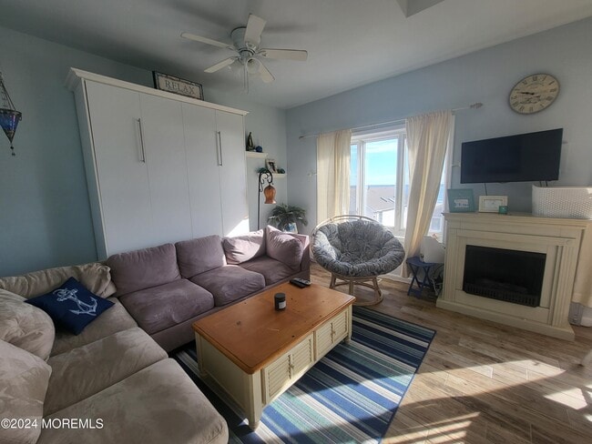 15 Garfield Ave in Avon By The Sea, NJ - Building Photo - Building Photo