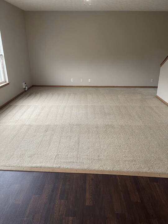 3352 Edison Dr in West Lafayette, IN - Building Photo