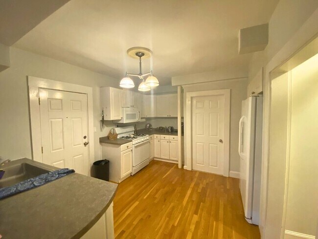 property at 3 Euston St