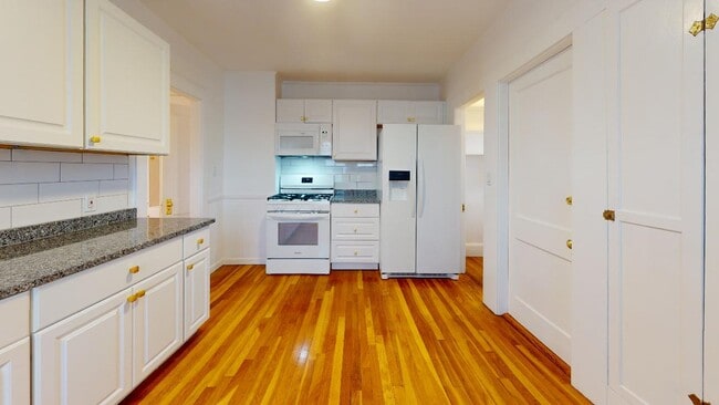 58 Wilbur St, Unit 1 in Everett, MA - Foto de edificio - Building Photo