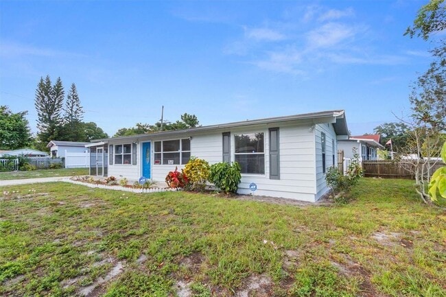 property at 12865 119th St N