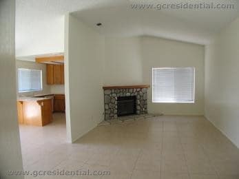 37387 Downing St, Unit 1404 in Palmdale, CA - Foto de edificio - Building Photo