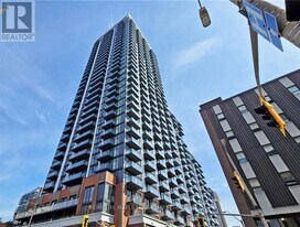 75 James St S in Hamilton, ON - Building Photo