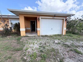 363 Grant Blvd in Lehigh Acres, FL - Building Photo