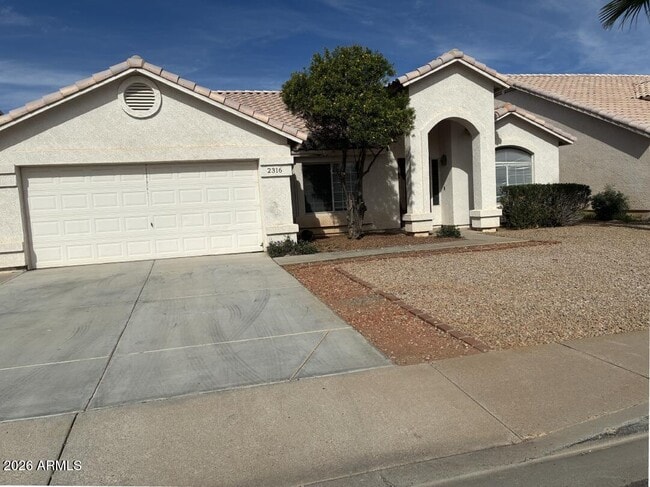 2316 E San Tan Dr