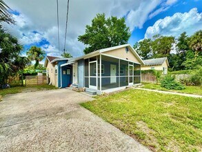 8606 N 9th St in Tampa, FL - Building Photo - Building Photo
