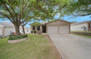 5125 Knollwood in Schertz, TX - Building Photo