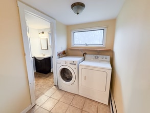 4 Nashville Rd in Jericho, VT - Building Photo - Building Photo