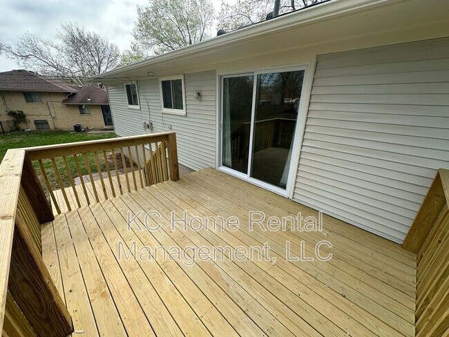5012 Powell Ave in Kansas City, KS - Building Photo - Building Photo