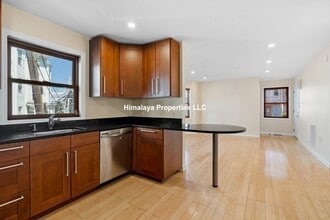 65 Calumet St, Unit 1 in Boston, MA - Building Photo - Building Photo