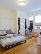 22 Sutherland Rd, Unit 2 in Boston, MA - Foto de edificio - Building Photo