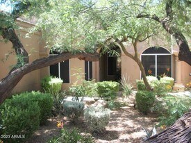 8910 E Maple Dr in Scottsdale, AZ - Building Photo