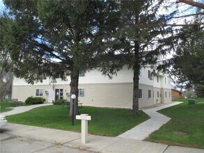 507 Division St N in Clara City, MN - Building Photo - Building Photo