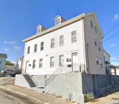13-15 Ceres St in Providence, RI - Building Photo