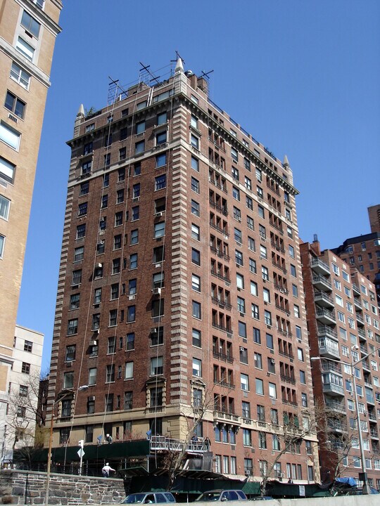 The Yorkgate in New York, NY - Foto de edificio