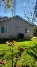 1671 Hume Dr in Sanger, CA - Building Photo - Building Photo