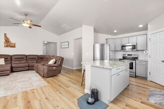 11269 W Quartet St. in Nampa, ID - Building Photo - Building Photo