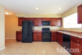 1949 W Chipman Rd in Phoenix, AZ - Building Photo - Building Photo