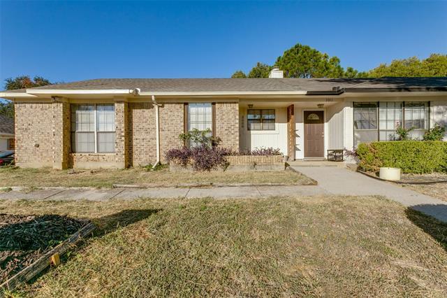 3009 Hilltop Dr in Euless, TX - Building Photo