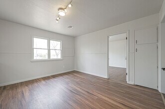 727 NW 97th St in Oklahoma City, OK - Building Photo - Building Photo