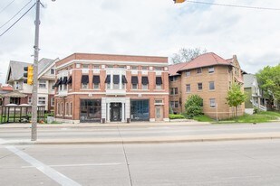 4236 W Lisbon Ave in Milwaukee, WI - Building Photo