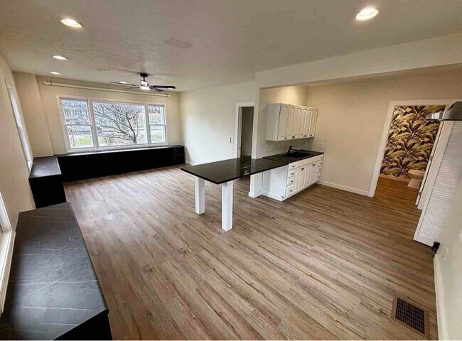 107 N Main St-Unit -107A in Canandaigua, NY - Building Photo - Building Photo