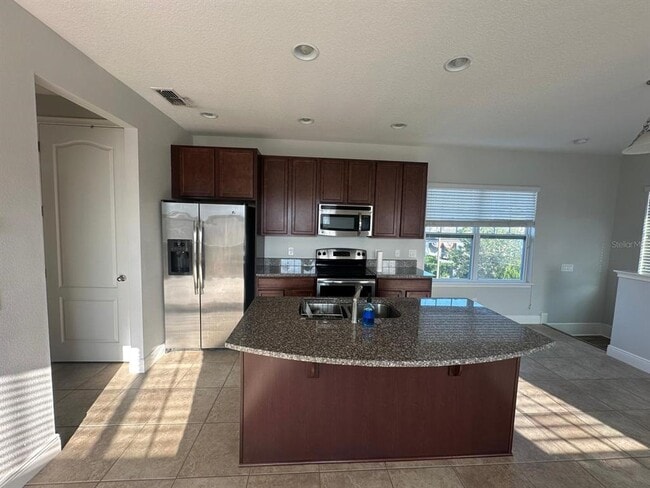 8091 Laureate Blvd in Orlando, FL - Building Photo - Building Photo