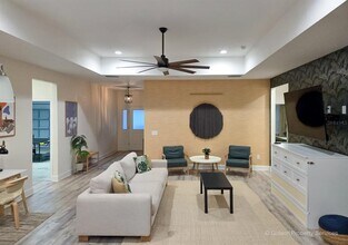 4460 NW 19th St in Gainesville, FL - Building Photo - Building Photo