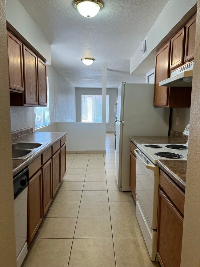 58 W Inglewood St in Mesa, AZ - Building Photo - Building Photo