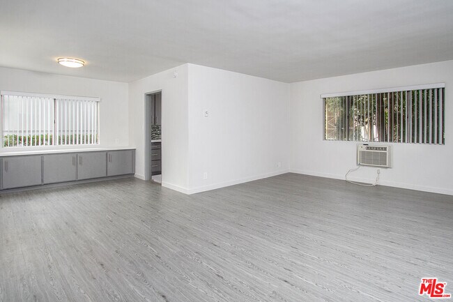 450 S Los Robles Ave in Pasadena, CA - Building Photo - Building Photo