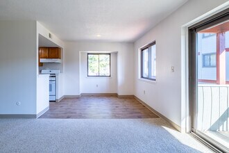 Kendall Crossing in Natick, MA - Foto de edificio - Interior Photo