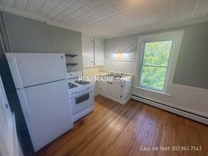 21 Webster Ave in Bangor, ME - Building Photo - Building Photo
