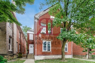 821 Oak St in Columbus, OH - Building Photo - Building Photo