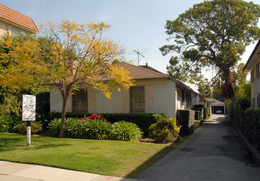 530 S El Molino Ave in Pasadena, CA - Building Photo