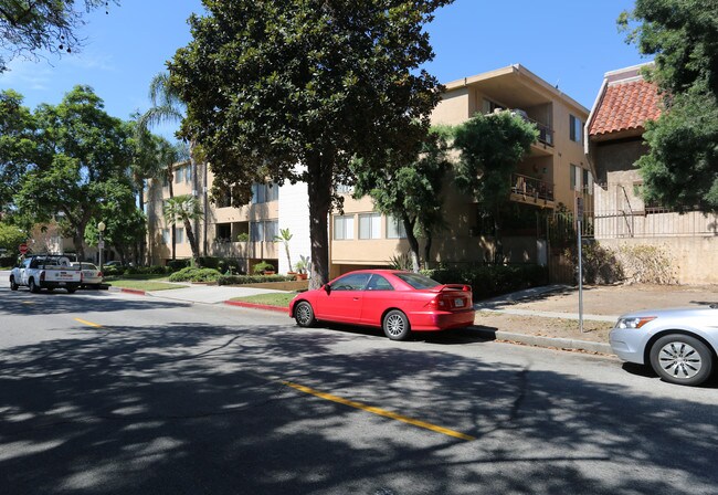 Jackson Apartments in Glendale, CA - Foto de edificio - Building Photo