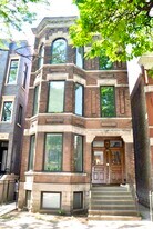 930 N Wolcott Ave in Chicago, IL - Building Photo