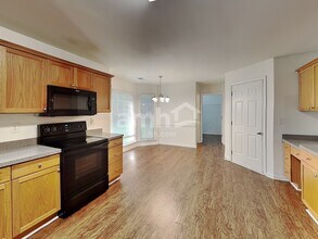 204 Hunters Ter in Dallas, GA - Building Photo - Building Photo