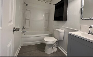 145 S Queen St in York, PA - Building Photo - Building Photo