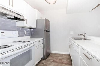 10860 N 85th Ave in Peoria, AZ - Building Photo - Building Photo