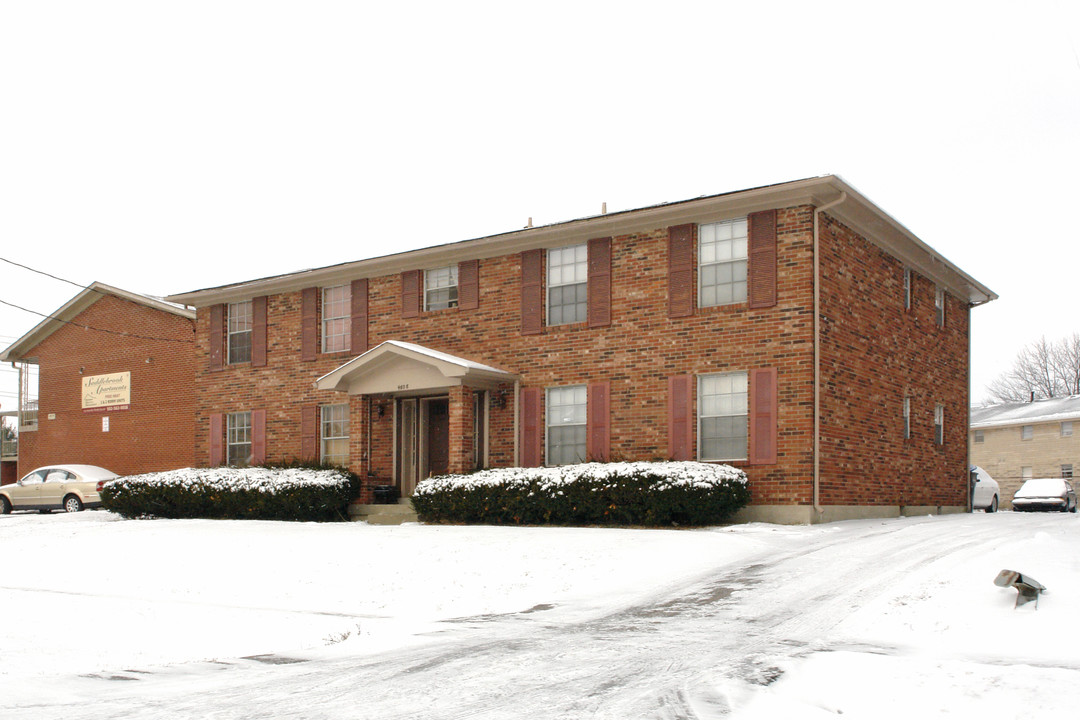 4808 Saddlebrook Ln in Louisville, KY - Building Photo