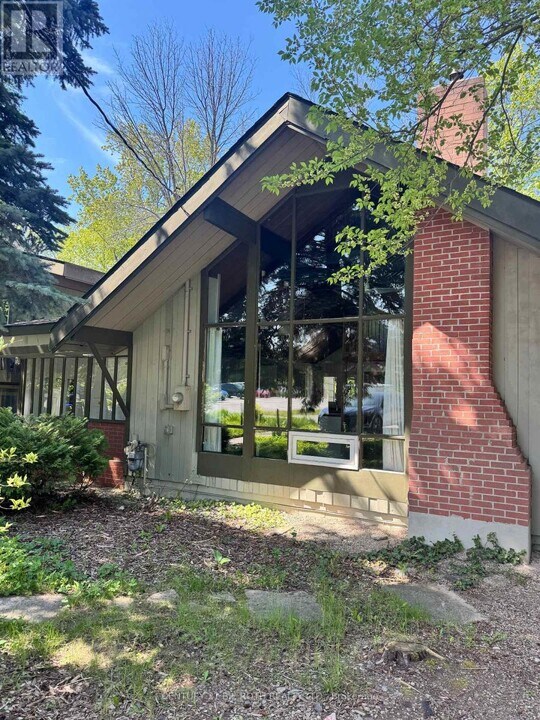 110 Albert St in Collingwood, ON - Building Photo