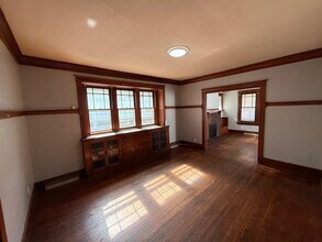 1602 NE Monroe St in Peoria, IL - Building Photo - Building Photo